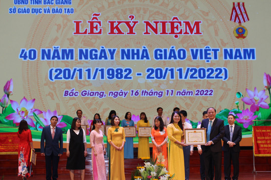 Bộ GD&ĐT vinh danh 5 'Nhà giáo tiêu biểu' Bắc Giang