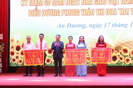 Trường Tiểu học An Dương vinh dự nhận cờ thi đua của TP Hải Phòng