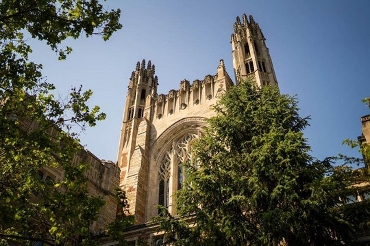 Trường luật Yale và Harvard rút khỏi bảng xếp hạng thế giới