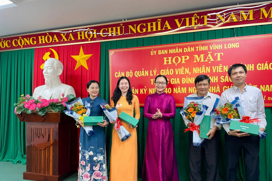 Nhiều hoạt động ý nghĩa chào mừng ngày Nhà giáo Việt Nam ở Vĩnh Long