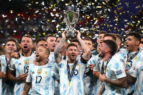 HLV Tây Ban Nha muốn Argentina vô địch World Cup
