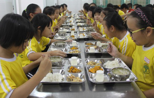 Yêu cầu tăng cường an toàn thực phẩm trong trường học