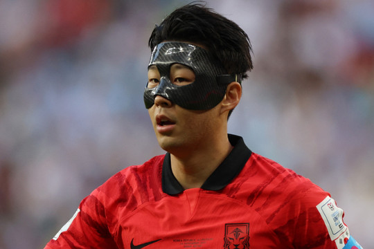 Mặt nạ của Son Heung-min tạo cơn sốt tại World Cup