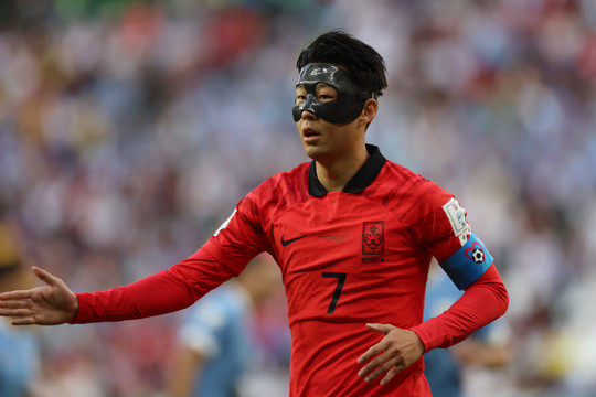 Uruguay 0-0 Hàn Quốc: Son và đồng đội chơi tự tin