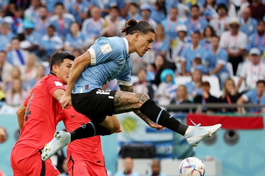 Uruguay 0-0 Hàn Quốc: Hwang Ui-jo bỏ lỡ cơ hội