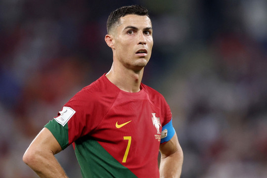 Bồ Đào Nha không hoàn hảo dù Ronaldo ghi bàn