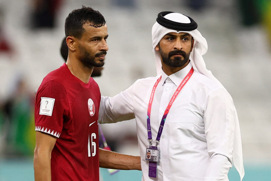 Qatar bị loại từ vòng bảng World Cup