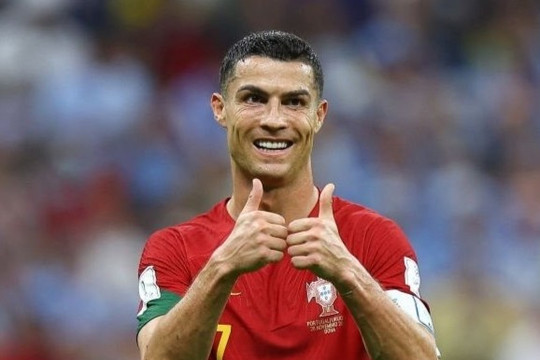 Ronaldo được đề nghị hợp đồng 500 triệu euro