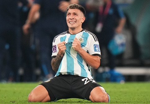 Trung vệ Man United được ca ngợi là người hùng của tuyển Argentina