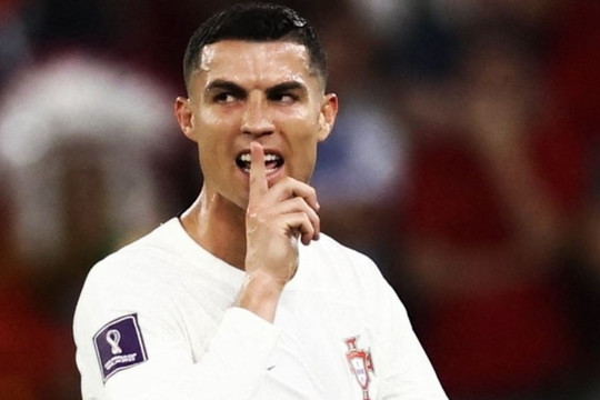Bồ Đào Nha vs Thụy Sĩ: Cựu danh thủ khuyên HLV để Ronaldo dự bị