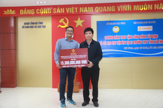 Bàn giao 24 công trình tiện ích cho các trường THPT tại Hà Tĩnh