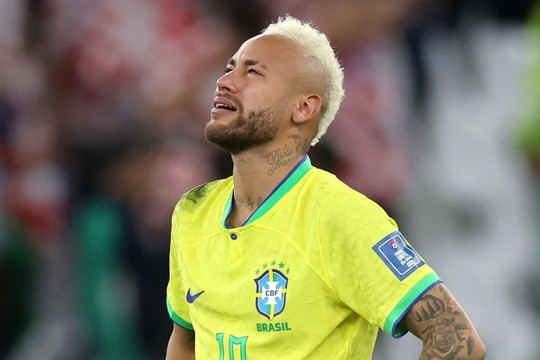 Neymar bức xúc khi đồng đội dâng lên và bị Croatia gỡ hòa