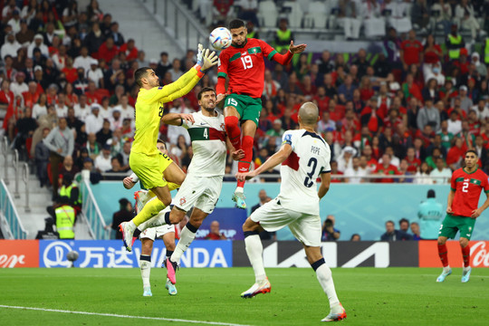 Bồ Đào Nha 0-1 Morocco: Ronaldo vào sân
