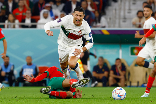 Bồ Đào Nha 0-1 Morocco: Ronaldo nhạt nhòa