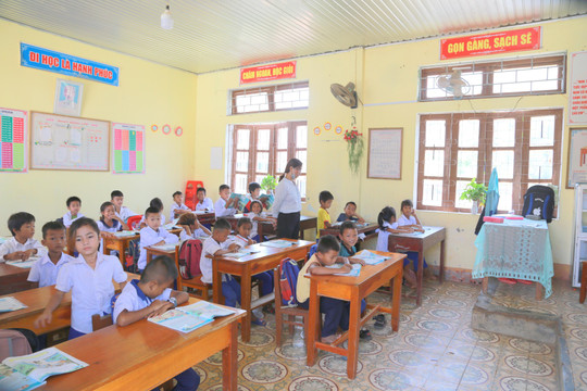 Quảng Trị phấn đấu đến 2025 có 70% trường học đạt chuẩn quốc gia
