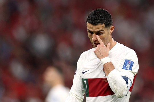 Ronaldo không chia tay tuyển Bồ Đào Nha