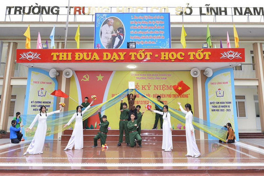 Hoạt động ý nghĩa kỷ niệm 50 năm chiến thắng 'Hà Nội-Điện Biên Phủ trên không'