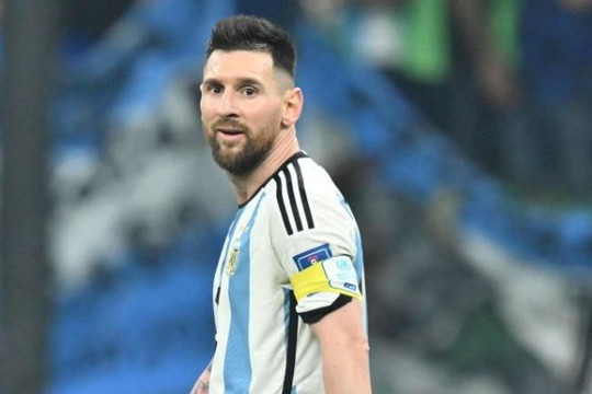 Messi nghỉ tập sau nghi vấn gặp chấn thương