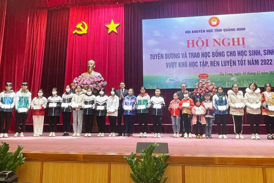Quảng Ninh tuyên dương học sinh, sinh viên vượt khó