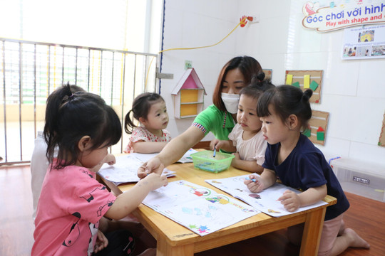 Nam Định hỗ trợ giáo viên mầm non tư thục 800.000 đồng/người/tháng