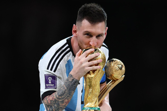 Messi lập kỷ lục nhận giải hay nhất trận World Cup