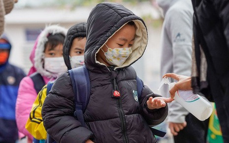 Trời rét dưới 10 độ C, Hà Nội sẽ cho học sinh mầm non, tiểu học nghỉ học