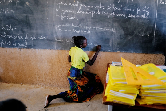 Trẻ em Burkina Faso khó đến trường vì xung đột
