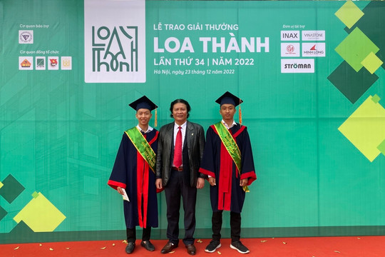 2 sinh viên Trường ĐH Sư phạm KT Đà Nẵng nhận giải Nhì Giải thưởng Loa Thành