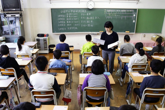 Phụ huynh Nhật Bản tăng chi tiêu cho học thêm