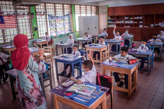 Giáo dục Malaysia khó phục hồi do rào cản công nghệ