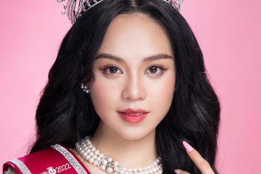 Hoa hậu Huỳnh Thị Thanh Thủy có gương mặt cân đối hiếm có