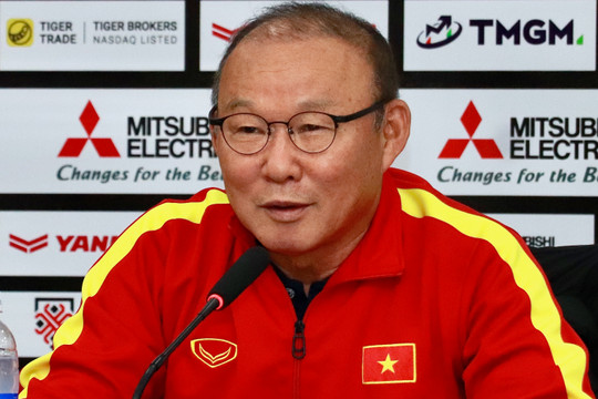 HLV Park: 'Tôi nghiên cứu hết cầu thủ nhập tịch của Malaysia rồi'
