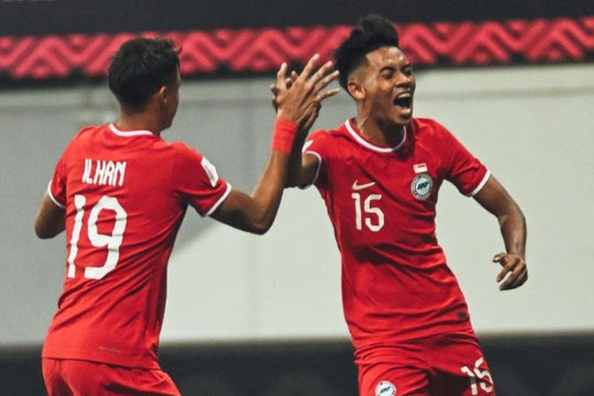 Lào 0-1 Singapore: Irfan Fandi mở tỷ số