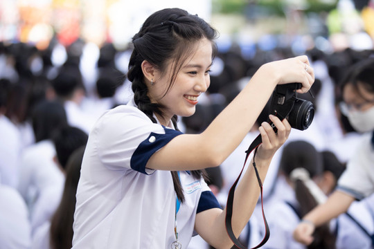 Học sinh trường THPT chuyên Trần Đại Nghĩa không học trực tuyến 35%