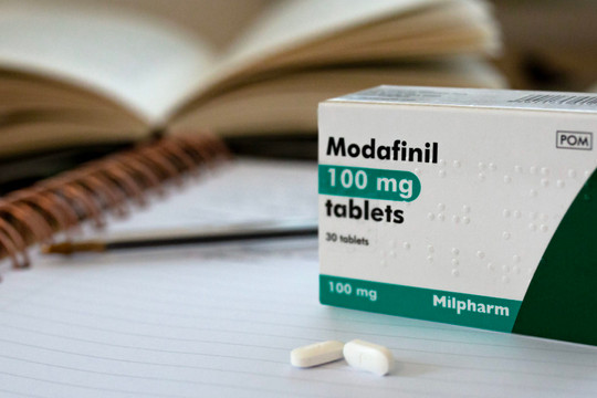 Modafinil - 'Thần dược ôn thi' trôi nổi trên sàn thương mại điện tử
