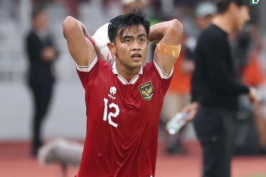 Cầu thủ Indonesia được xếp 'chung mâm' với sao trẻ MU