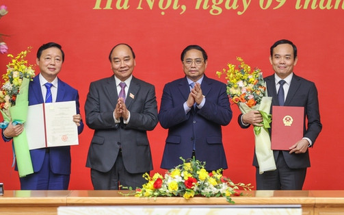 Công bố quyết định bổ nhiệm Phó Thủ tướng đối với hai ông Trần Lưu Quang và Trần Hồng Hà
