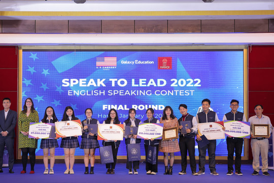 Trường THPT chuyên Phan Bội Châu giành quán quân 'Speak to Lead' mùa 3