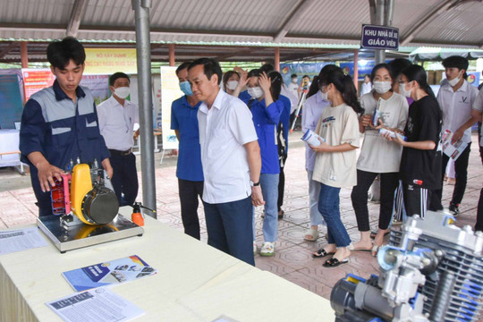 Giáo dục hướng nghiệp tại Quảng Ninh tăng cường gắn kết 3 nhà