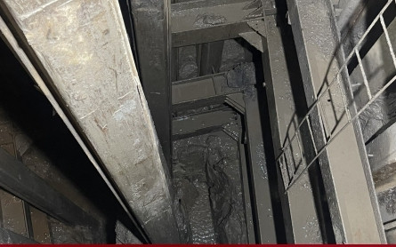 Bé trai lọt xuống trụ bê tông sâu 35m ở Đồng Tháp: Tiếp tục đào đến độ sâu 20m
