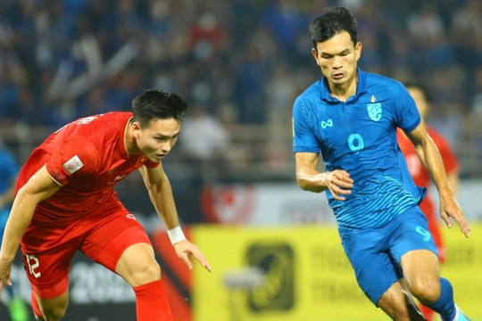 Thái Lan 0-0 Việt Nam: Adisak dứt điểm chệch cột