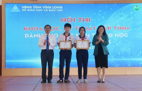 Hệ thống xử lý rác thông minh giành giải nhất thi KHKT tỉnh Vĩnh Long