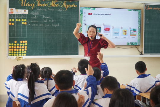 Giám sát triển khai Chương trình giáo dục mới tại Nghệ An