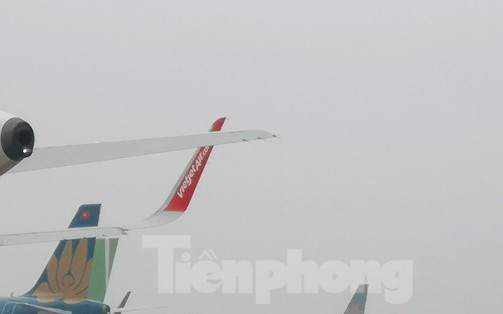 Thời tiết xấu, mù mịt, mưa phùn có ảnh hưởng đến hoạt động của sân bay Nội Bài?