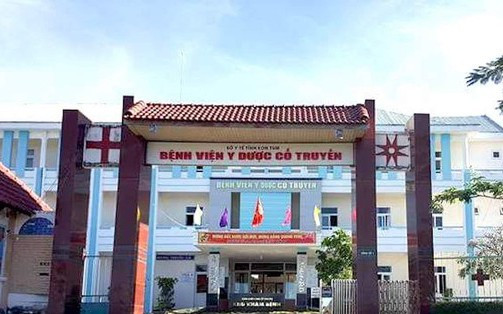 Giám đốc Bệnh viện Y học cổ truyền ở Kon Tum có con riêng