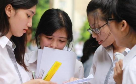 Hà Nội: Dự kiến khảo sát học sinh lớp 12 vào tháng 4