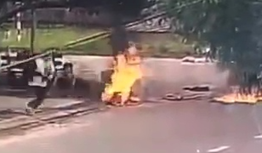 Mẹ chồng, con dâu ở Quảng Nam đốt xăng đánh ghen bị khởi tố tội giết người