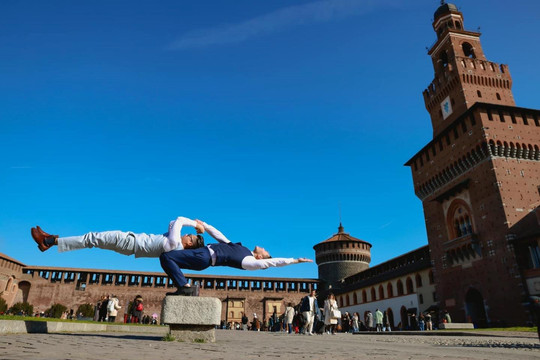 Ngắm bộ ảnh siêu đỉnh của Quốc Cơ - Quốc Nghiệp chụp tại Ý