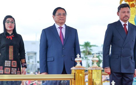 Lễ đón chính thức Thủ tướng Phạm Minh Chính và Phu nhân thăm Brunei