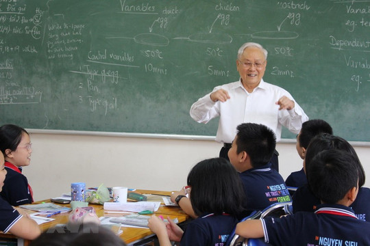 Hà Nội có 62 thầy cô được xét tặng danh hiệu Nhà giáo nhân dân, Nhà giáo ưu tú